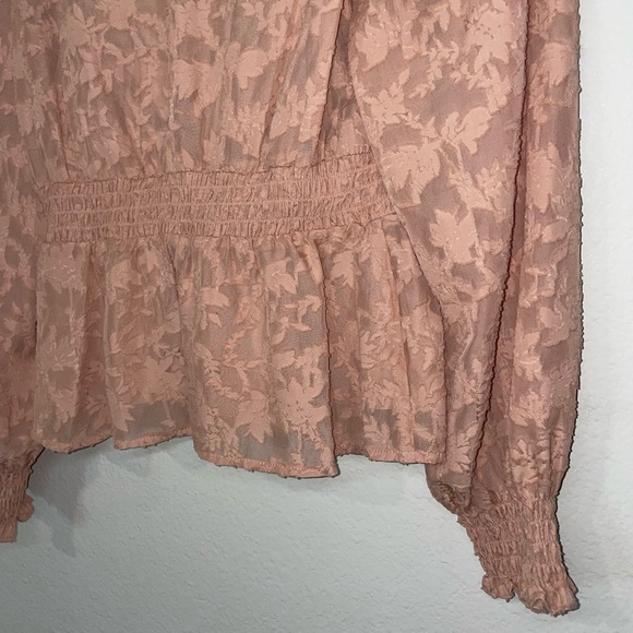 BCBGMAXAZRIA Womens V-neck Woven Floral Peasant Long Sleeve lined blouse Top EUC - Picture 12 of 16